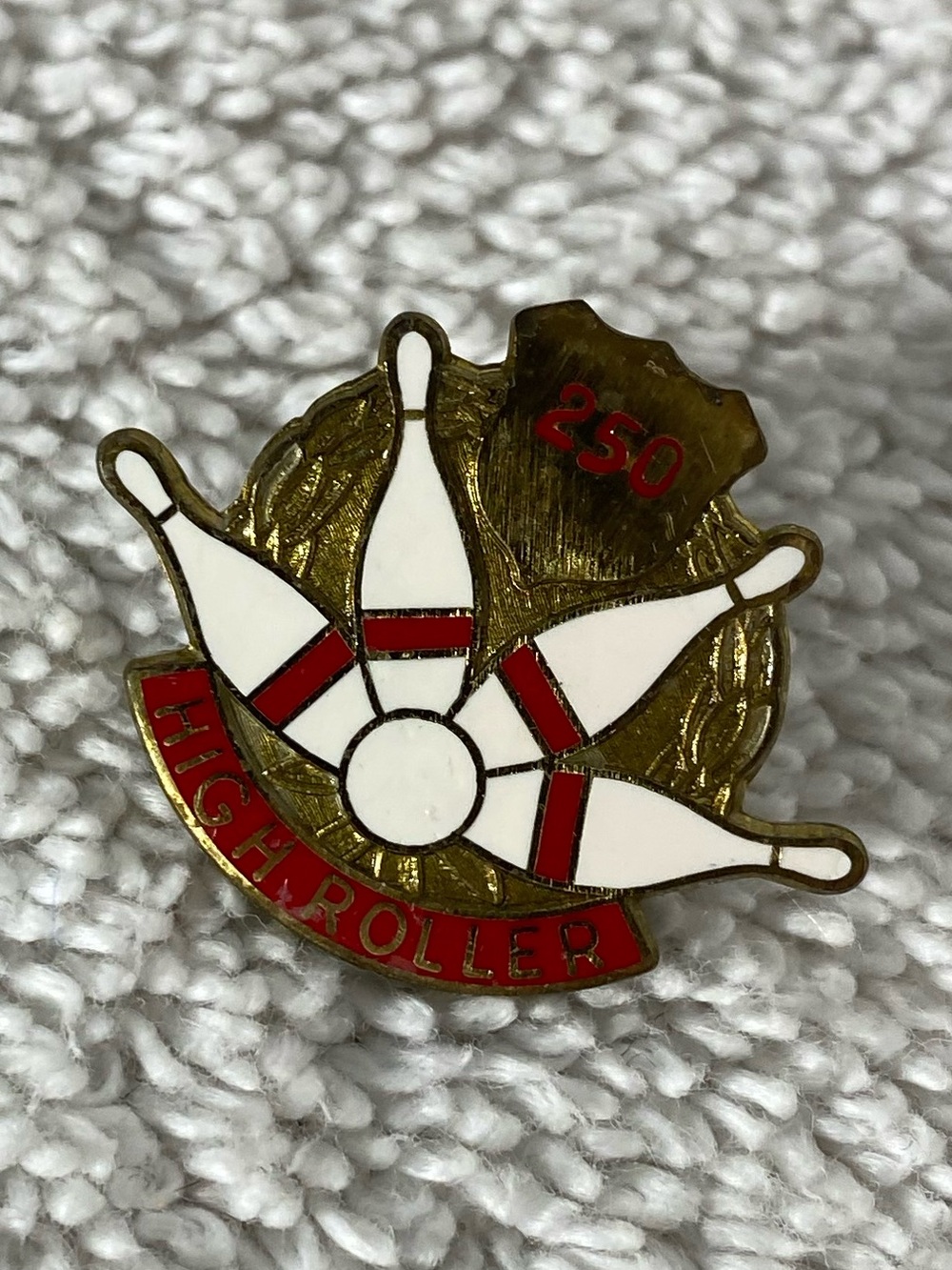 5/$35 Vintage 5 Pin Bowling High Roller 250 Game Achievement Canada Lapel Pin